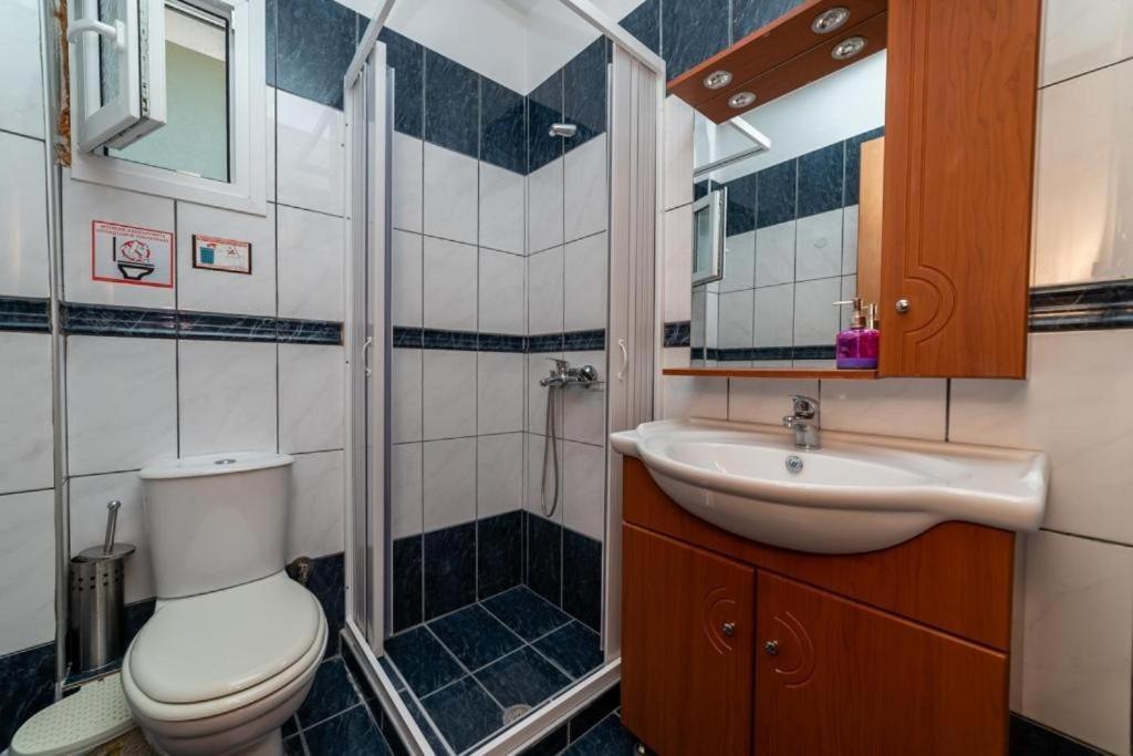 Side By Side Apartment Nea Iraklitsa Екстериор снимка